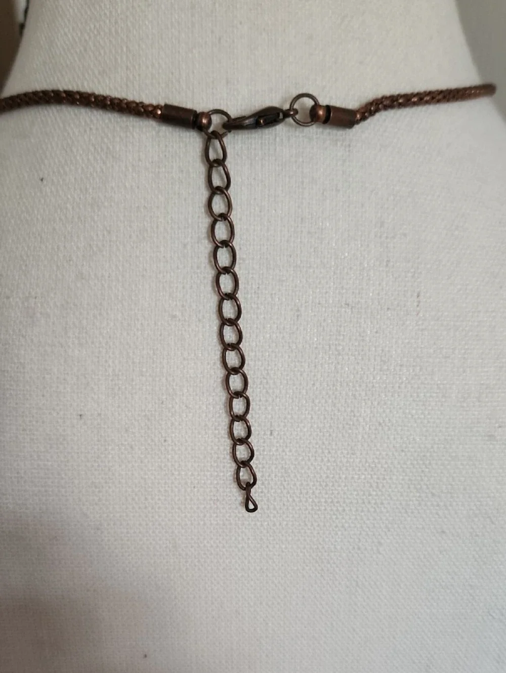 Give Away, Source Unknown Copper-Tone Textured Circle Pendant Necklace